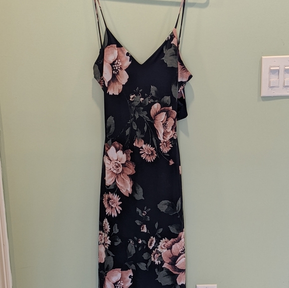 Windsor dress - Picture 1 of 3